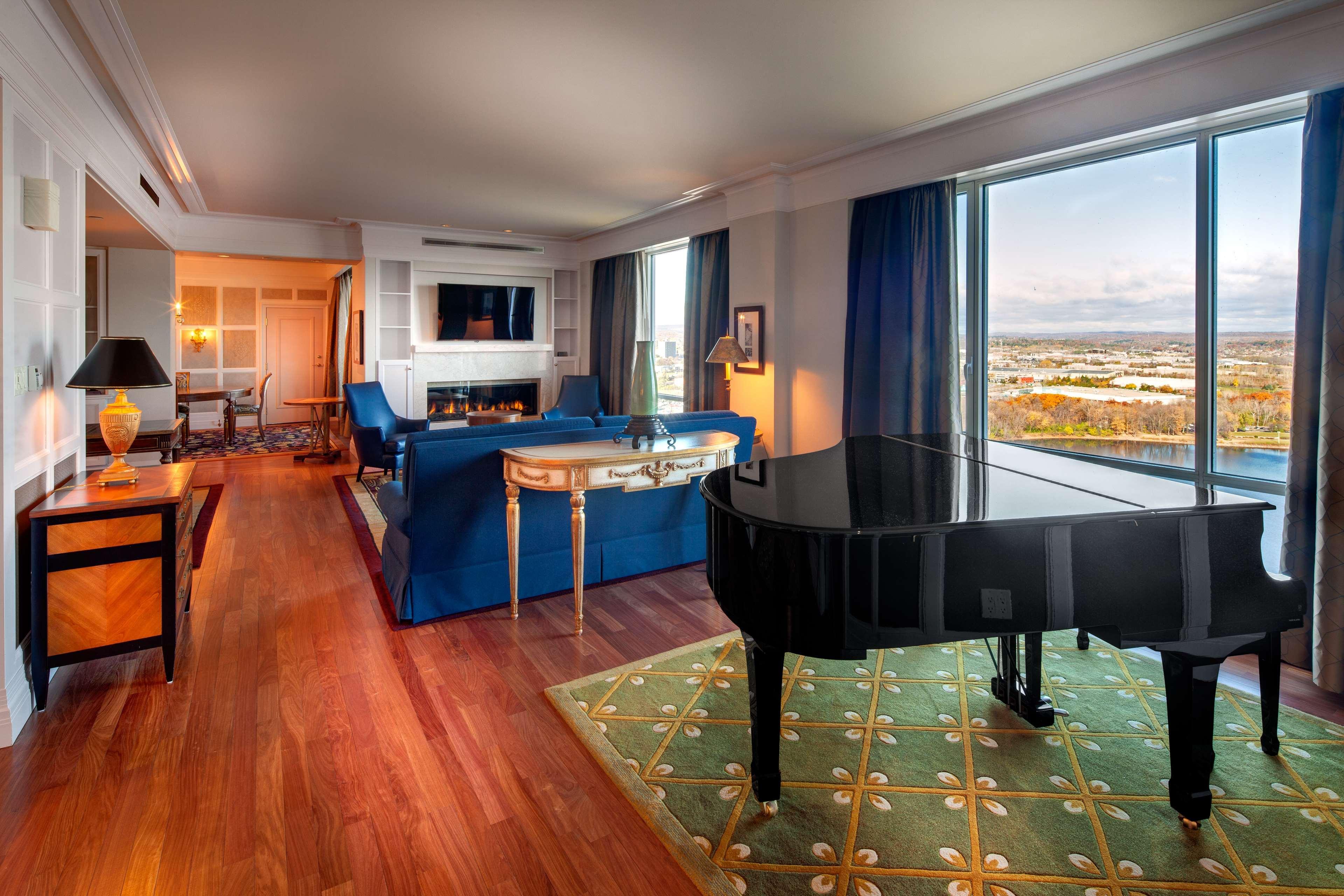 ฮิลตัน ลัค ลีมี โฮเต็ล Hotel กาติโน ภายนอก รูปภาพ